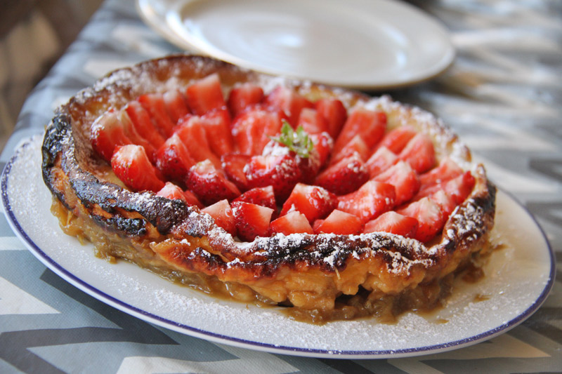 Clafoutis rhubarbe & fraises