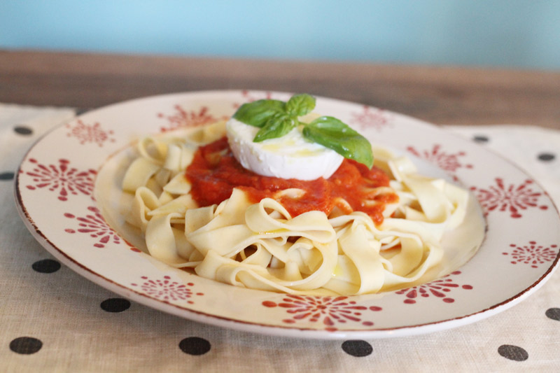 Pâtes fraiches, tomates mozza