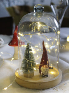 deco-noel-maison-cloche-verre